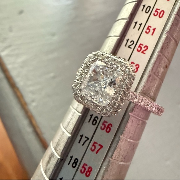 Judith Ripka 925 Sterling Silver Ring Size 7 NEW - Picture 6 of 13